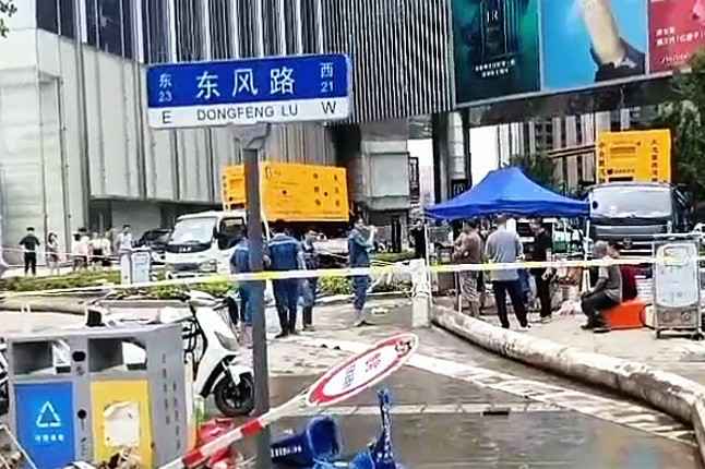 乐动体育页面官方网站-乐动online(中国)排涝突击队在排涝现场